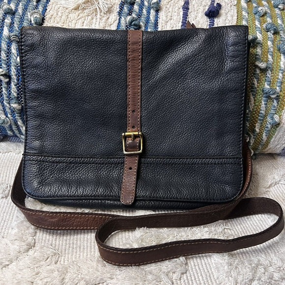 Fossil Handbags - Fossil Pebbled Black Leather & Brown Crossbody Messenger Bag Purse